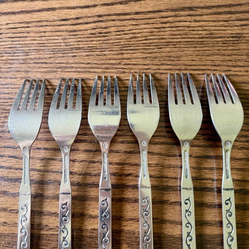Vintage Oneida Spanish Court Stainless Dinner Forks Set Of 6